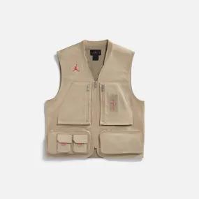 Jordan    nike x travis scott air  utility vest