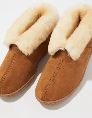 Minnetonka Sheepskin Ankle Boot-