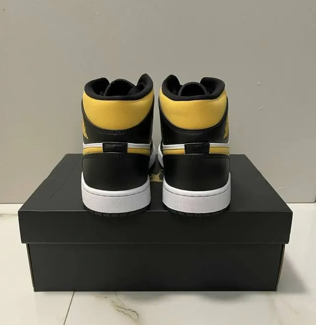 Nike Air Jordan 1 Retro Mid Pollen 4-14 White Black 5547...