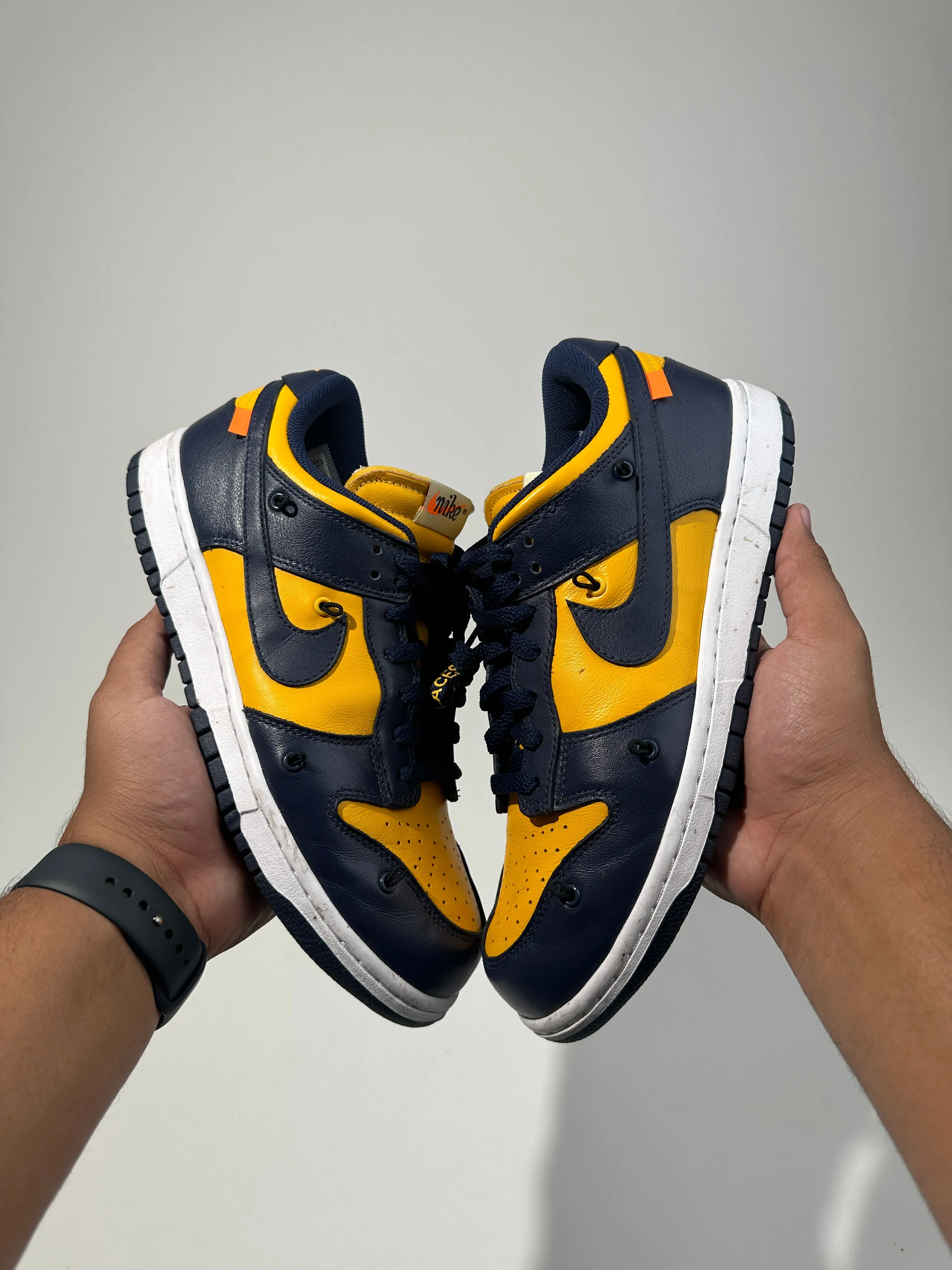 Nike Dunk Low Off-White University Gold (Pre-Owned)