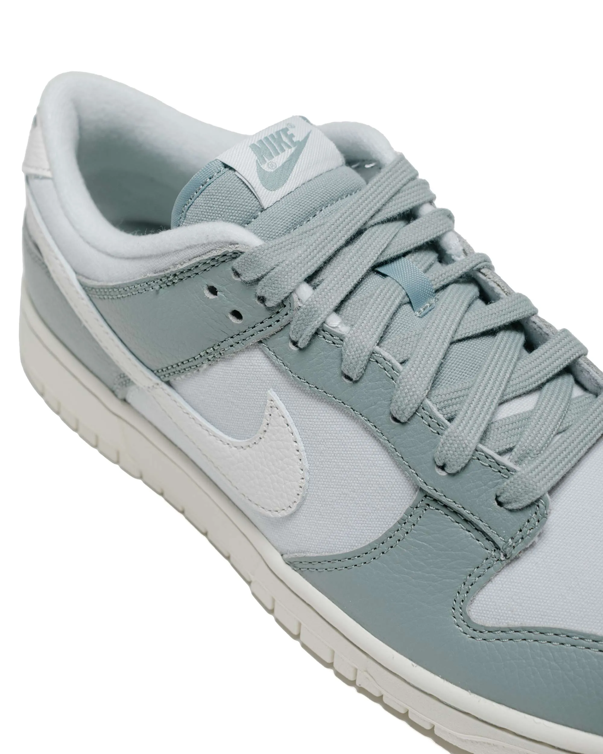 Nike Dunk Low Retro PRM Mica Green/Sail