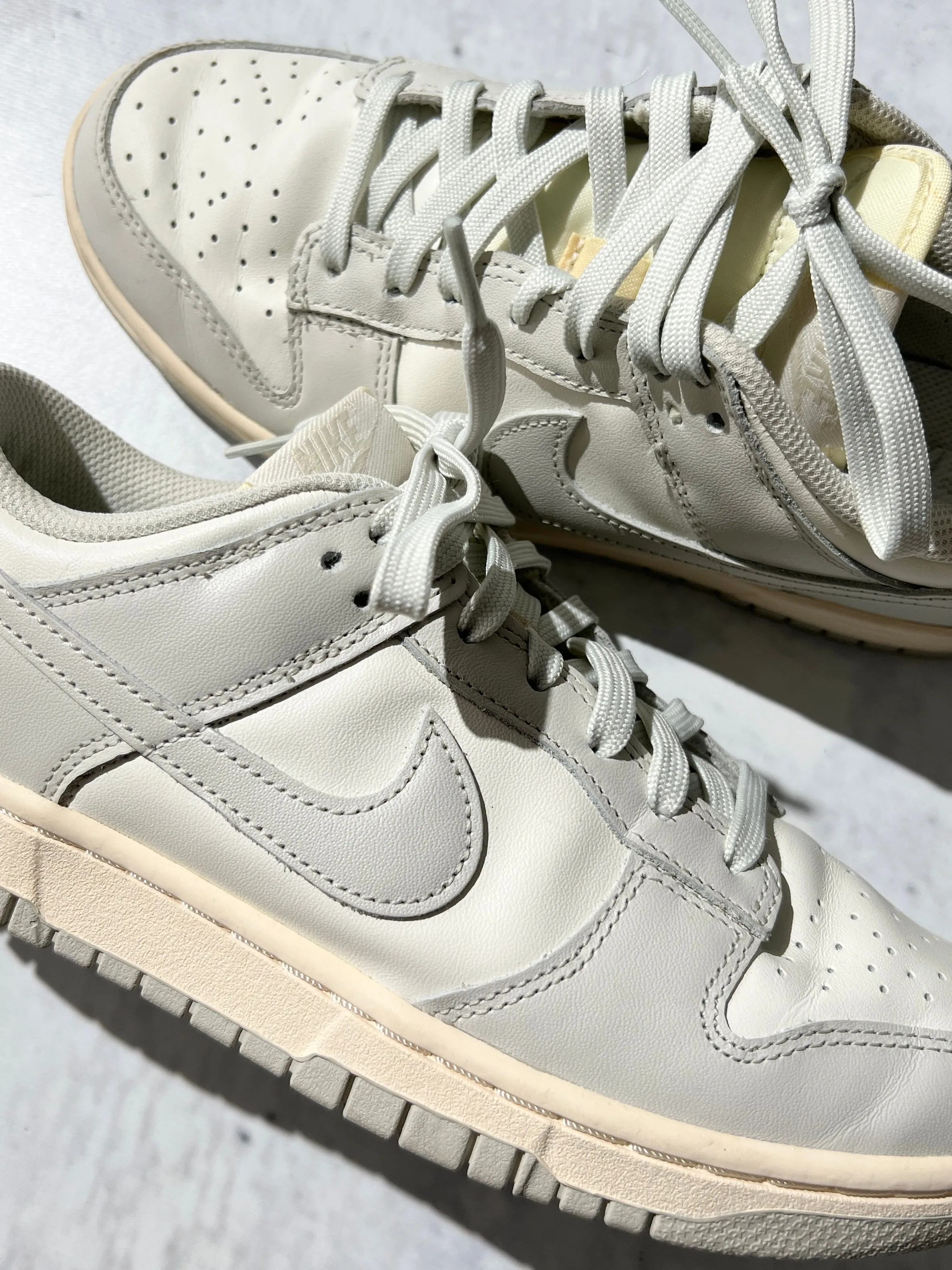 Nike dunk Low sail light bone (UK 6)